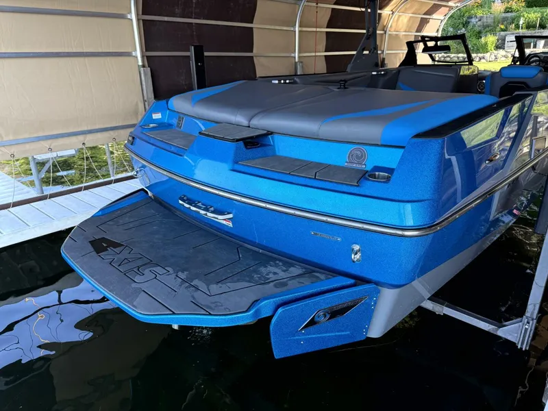 Slide: The Image of Axis T23 2020 - 5471205