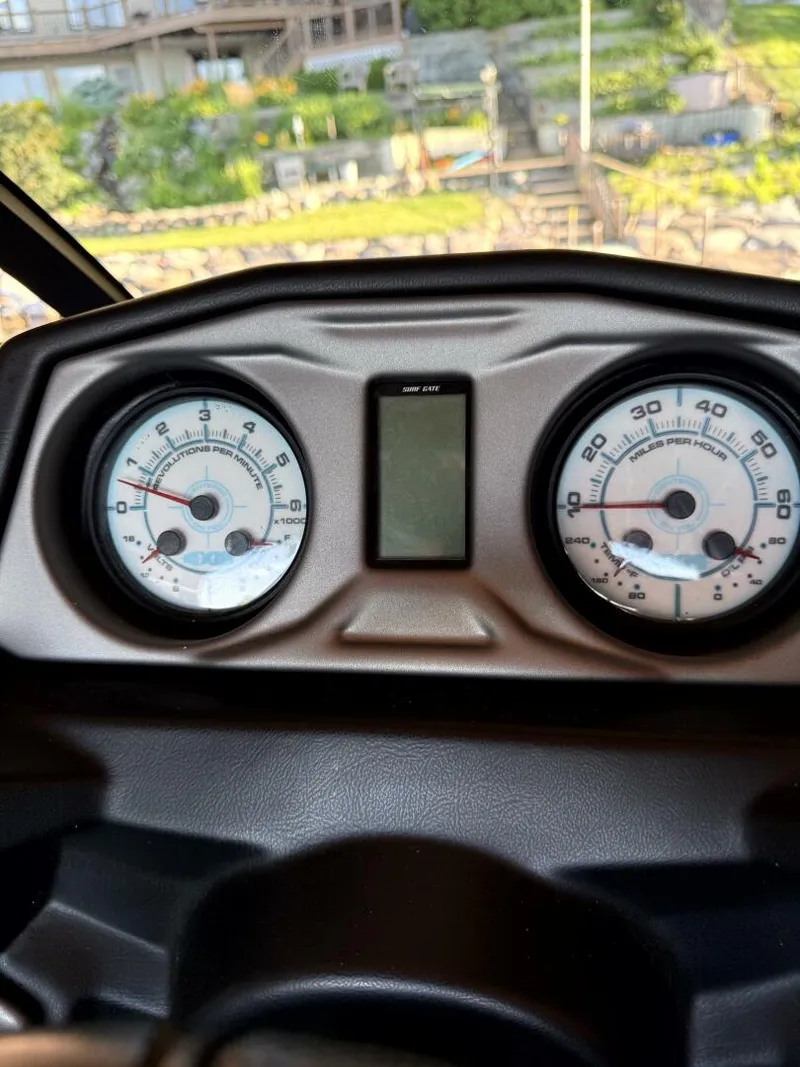 Slide: The Image of Axis T23 2020 - 5471212