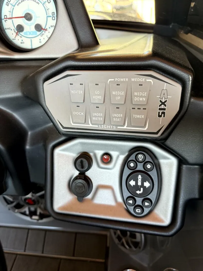 Slide: The Image of Axis T23 2020 - 5471213