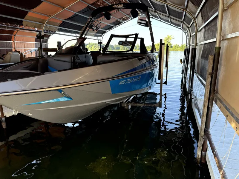 Slide: The Image of Axis T23 2020 - 5471216