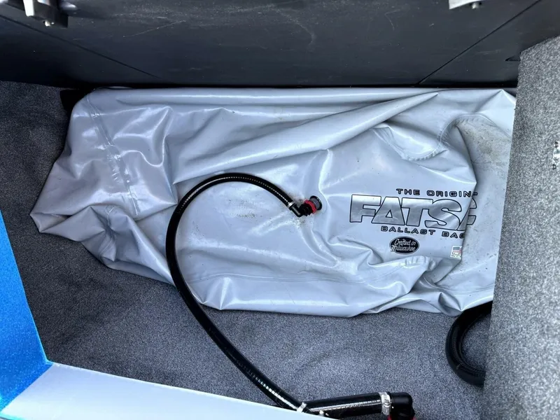 Slide: The Image of Axis T23 2020 - 7509898
