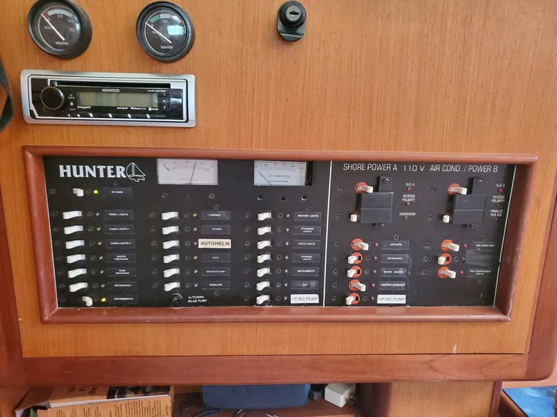 Slide: The Image of Hunter 376 1998 - 5394448