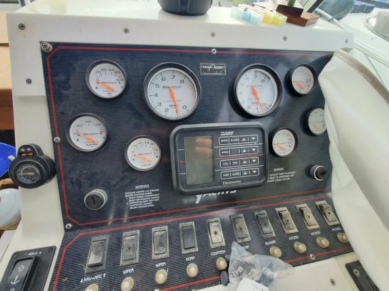 Slide: The Image of Cooper 29 1990 - 5384099