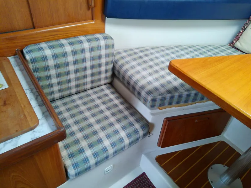 Slide: The Image of Mainship Pilot 30 2000 - 5384195