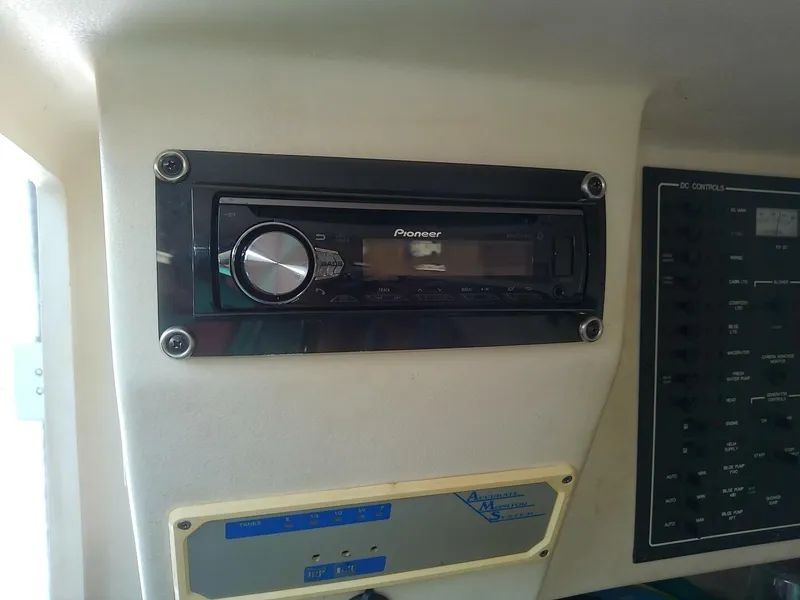 Slide: The Image of Mainship Pilot 30 2000 - 5384198