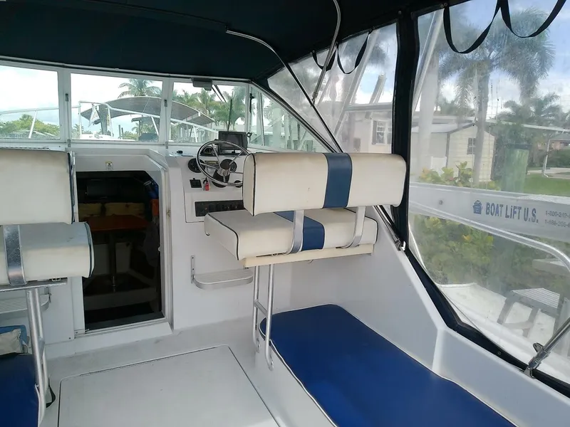 Slide: The Image of Mainship Pilot 30 2000 - 5384177