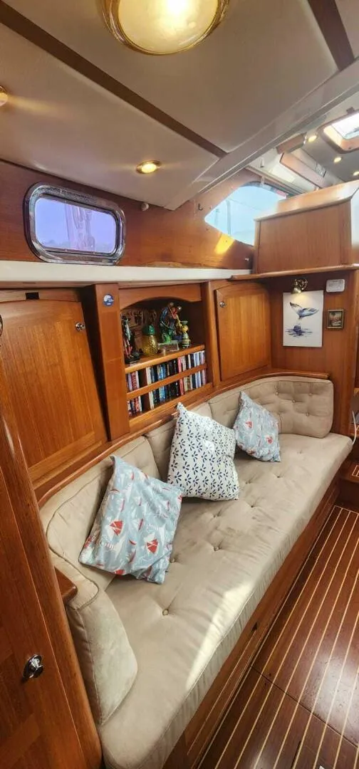 Slide: The Image of 1998 Fantasi 44 Pilothouse - 5385232