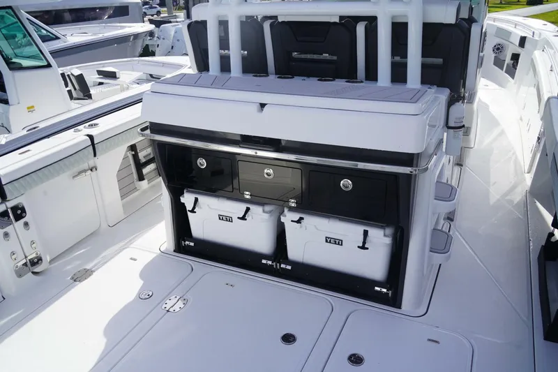 Slide: The Image of Blackfin 400CC 2024 - 5385511