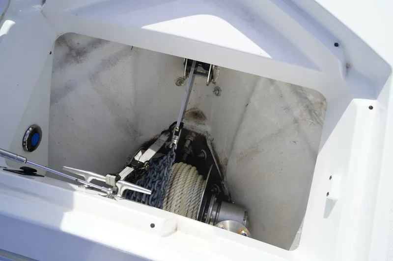 Slide: The Image of Blackfin 400CC 2024 - 5385538