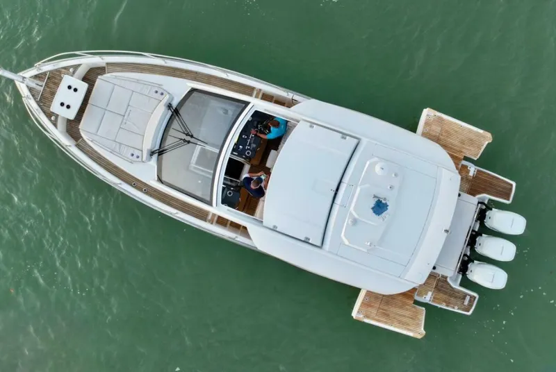 Slide: The Image of Jeanneau DB/43 OB 2024 - 5385678