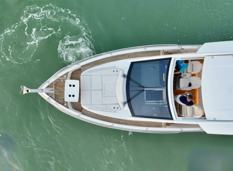 Slide: The Image of Jeanneau DB/43 OB 2024 - 5385679