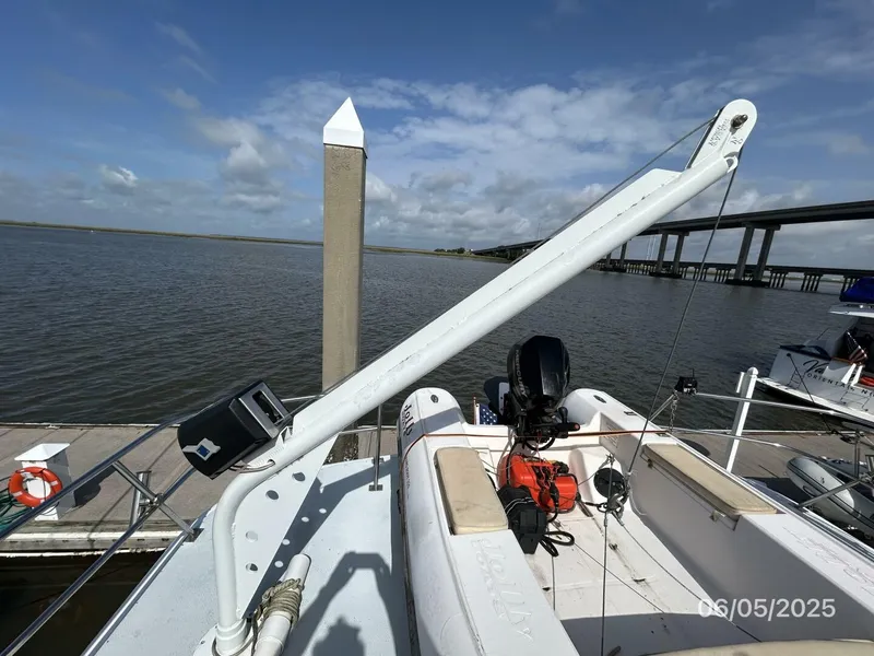 Slide: The Image of 49' DeFever tender davit - 5386074