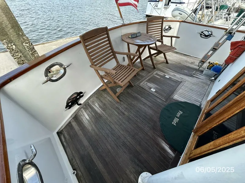 Slide: The Image of 49' DeFever aftdeck2 - 5385774