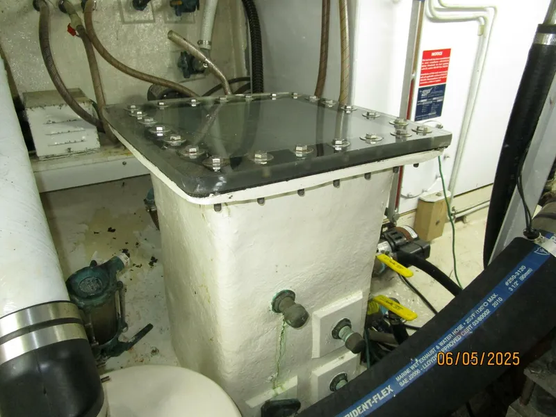 Slide: The Image of 49' DeFever sea chest - 5385812