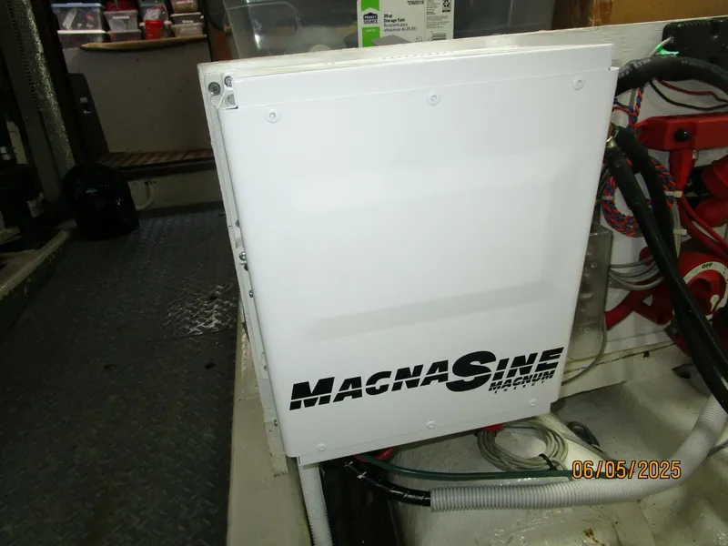 Slide: The Image of 49' DeFever inverter/charger - 5385988