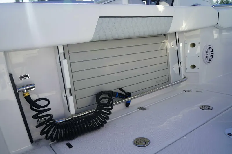 Slide: The Image of Blackfin 252CC 2025 - 5385796