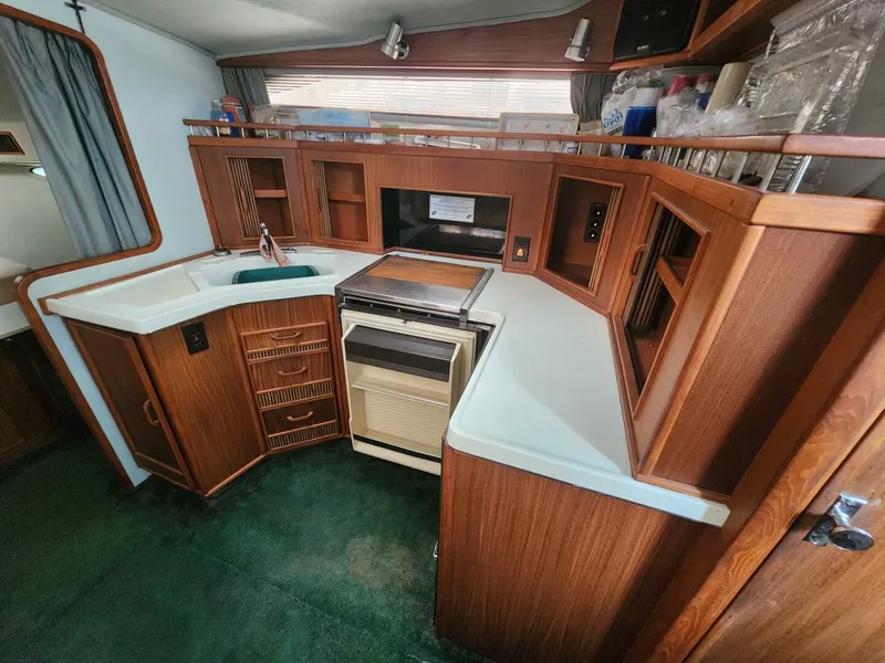 Slide: The Image of Sea Ray 34 1987 - 5387474