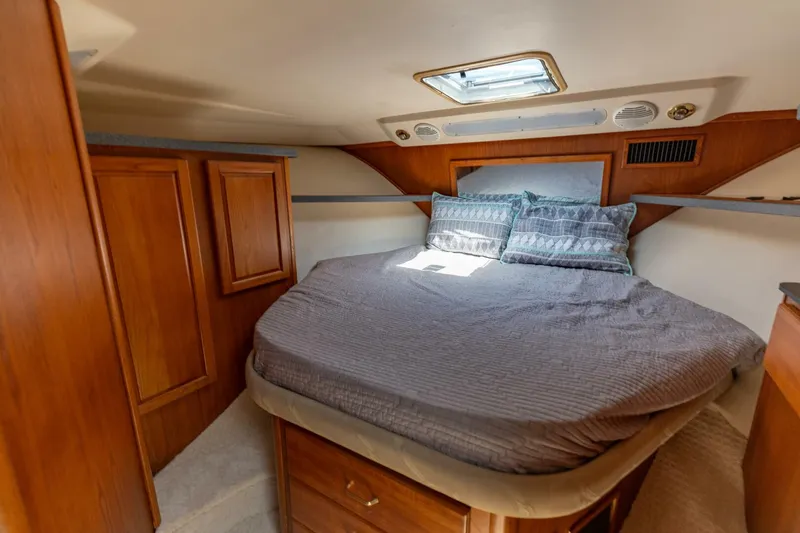 Slide: The Image of 2002 Luhrs 40 Convertible- Trigger Happy- FWD Stateroom - 5387695