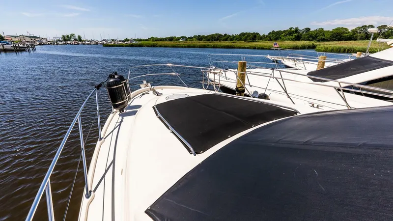 Slide: The Image of Maxum 4600 SCB 2000 - 5511265