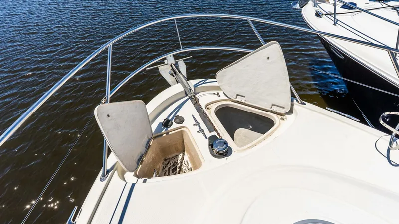 Slide: The Image of Maxum 4600 SCB 2000 - 5511274