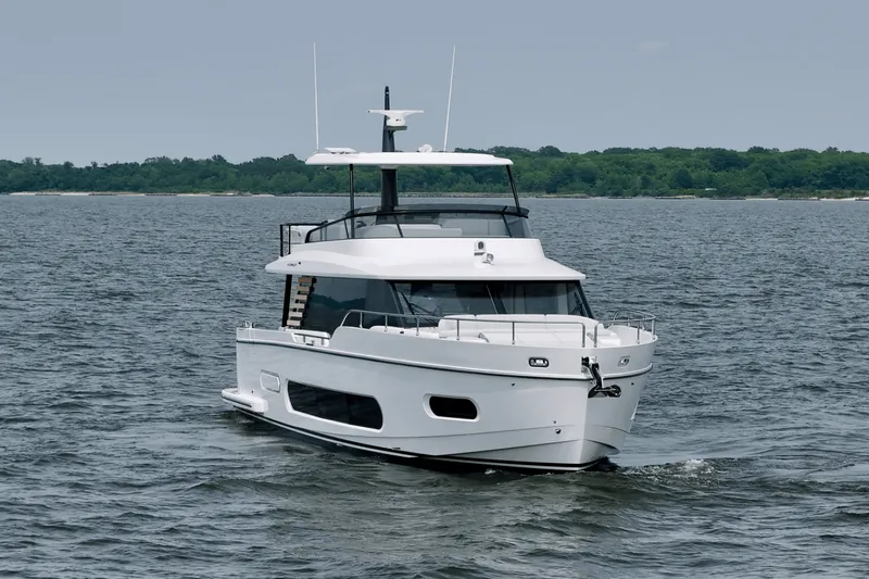 Slide: The Image of Azimut Magellano 60 2026 - 5387923