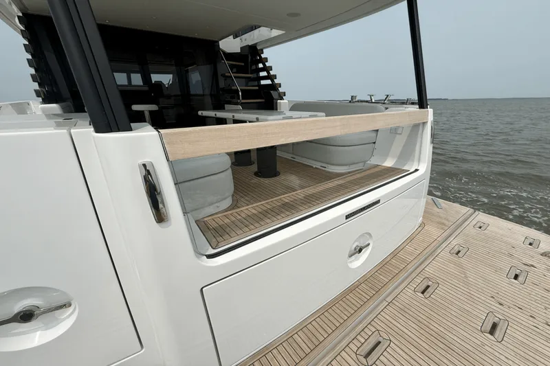 Slide: The Image of Azimut Magellano 60 2026 - 5387925