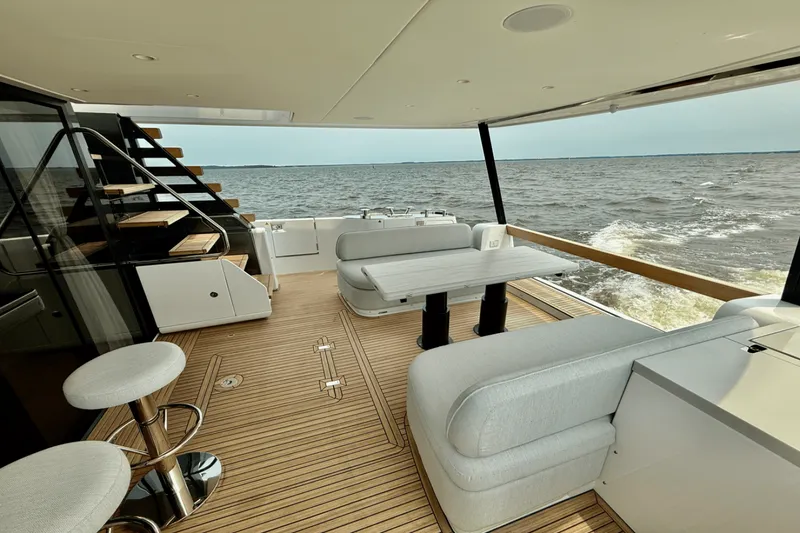 Slide: The Image of Azimut Magellano 60 2026 - 5387928