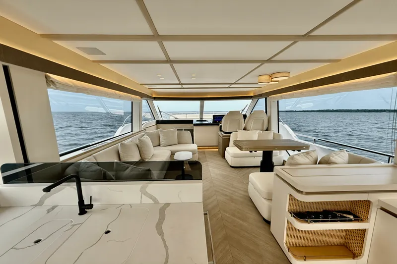 Slide: The Image of Azimut Magellano 60 2026 - 5387940