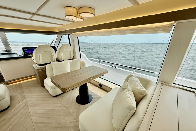 Slide: The Image of Azimut Magellano 60 2026 - 5387947
