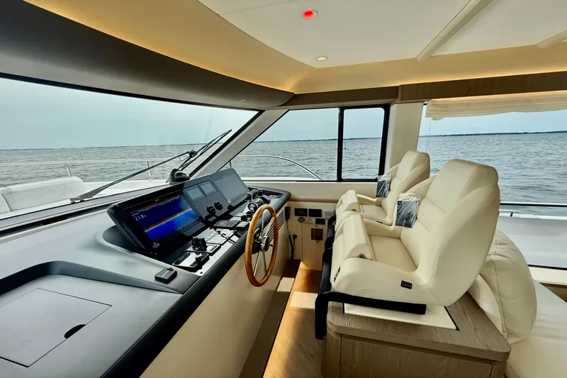 Slide: The Image of Azimut Magellano 60 2026 - 5387952