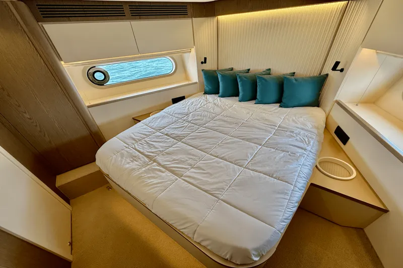 Slide: The Image of Azimut Magellano 60 2026 - 5387961