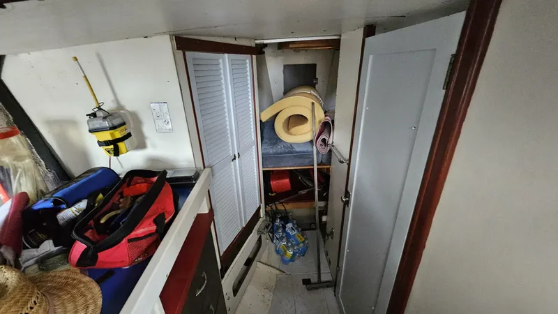 Slide: The Image of Custom 39 1972 - 5392329