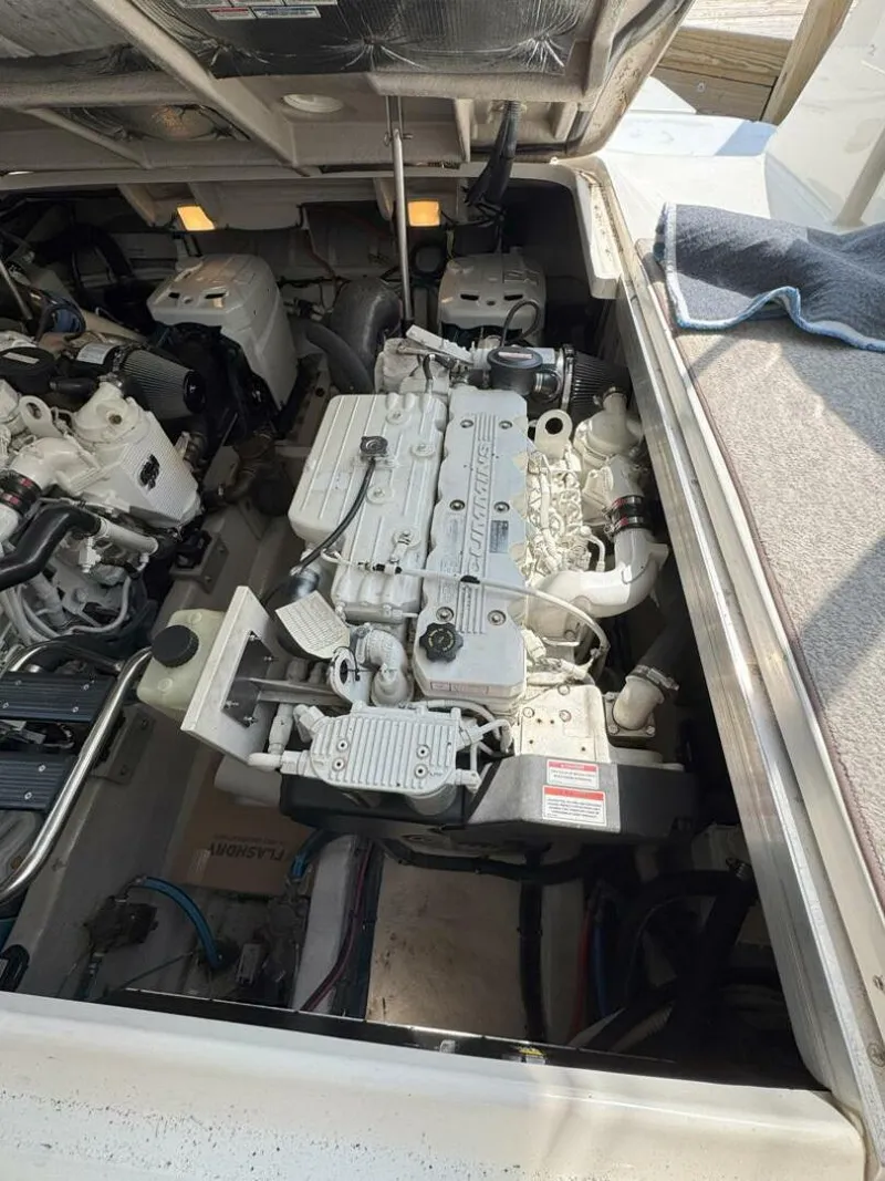 Slide: The Image of Port Side Engine - 5497614