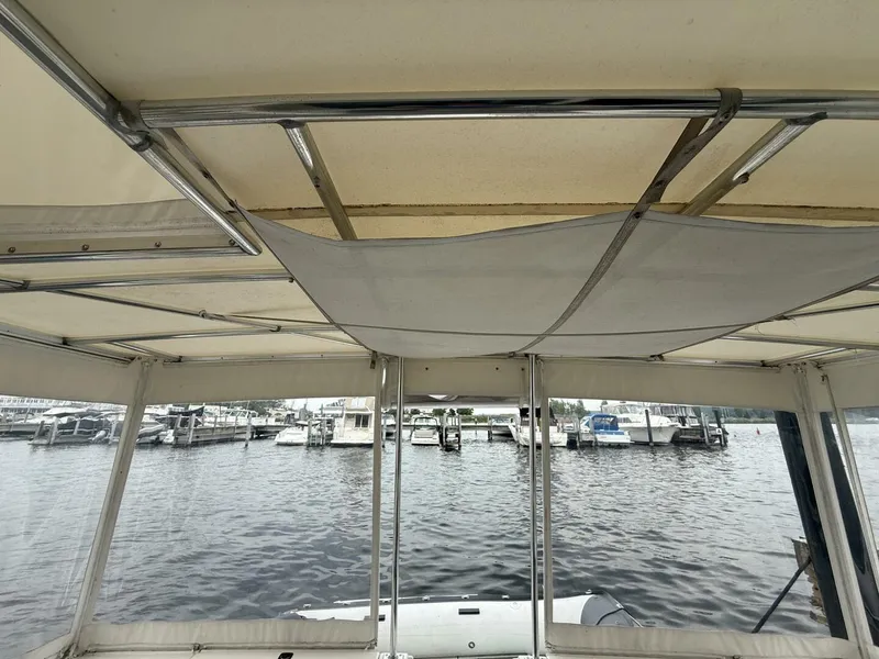 Slide: The Image of Sea Ray 550 Sedan Bridge 1995 - 5390495