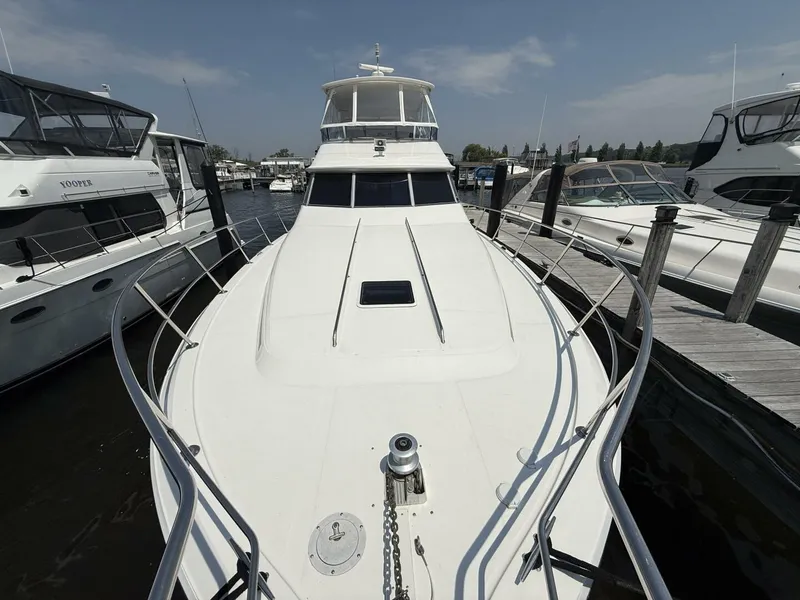 Slide: The Image of Sea Ray 550 Sedan Bridge 1995 - 5390365