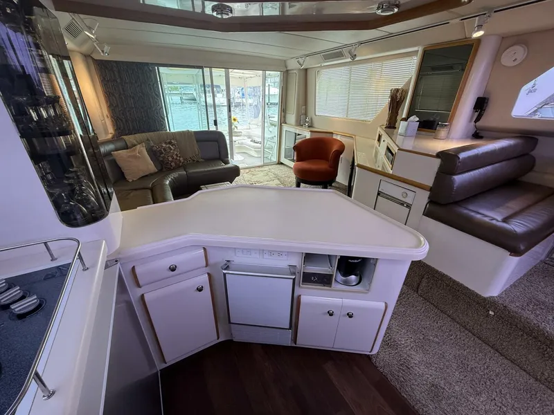 Slide: The Image of Sea Ray 550 Sedan Bridge 1995 - 5390524