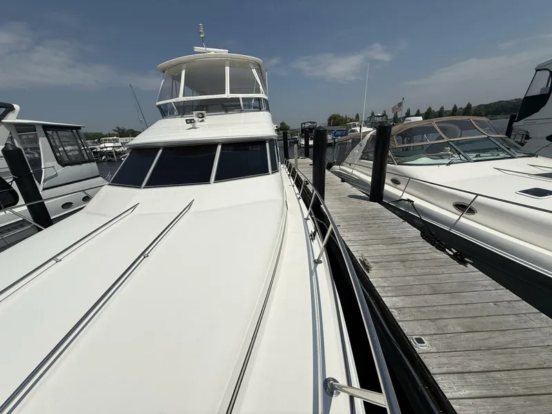 Slide: The Image of Sea Ray 550 Sedan Bridge 1995 - 5390367