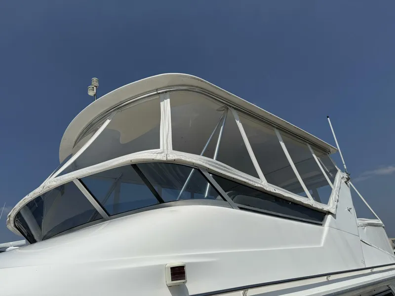 Slide: The Image of Sea Ray 550 Sedan Bridge 1995 - 5565703