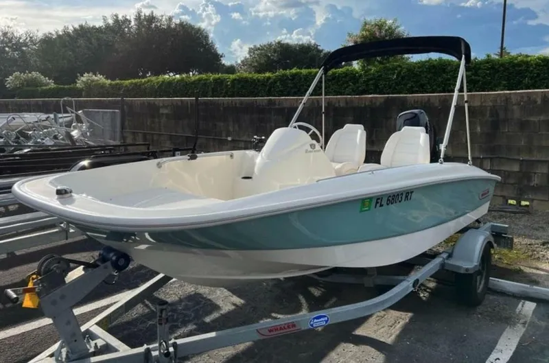 Slide: The Image of Boston Whaler 150 Super Sport 2018 - 5388903