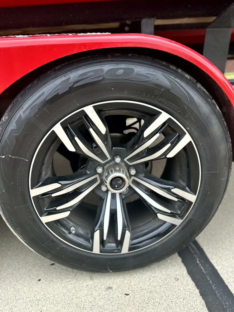 Slide: The Image of Bryant Calandra 2018 - 5553540