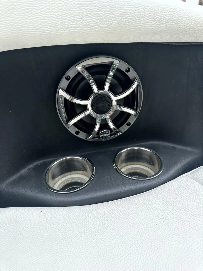 Slide: The Image of Bryant Calandra 2018 - 5553548