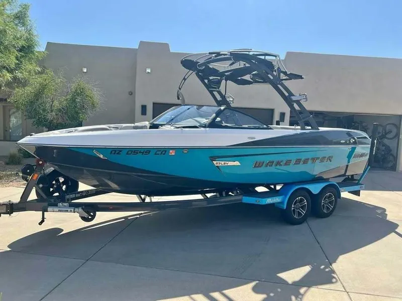 Slide: The Image of Malibu Wakesetter 23LSV 2015 - 5391025