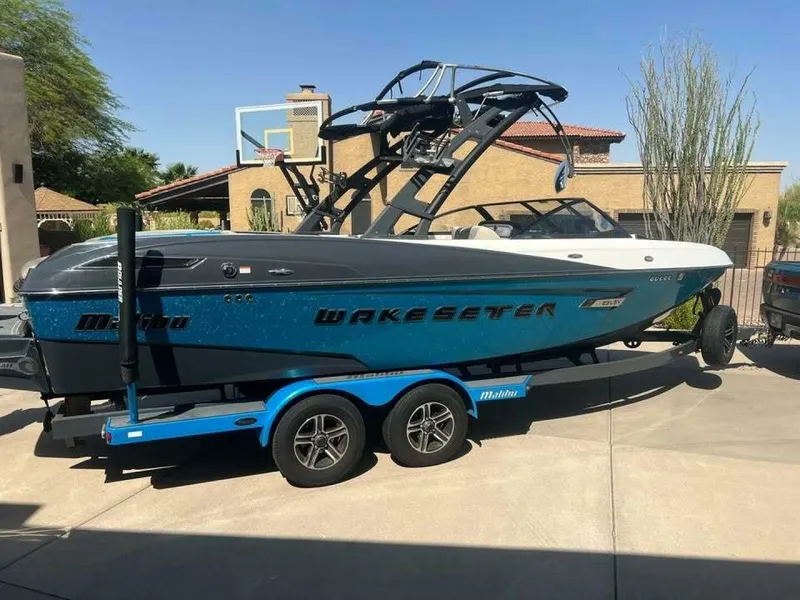 Slide: The Image of Malibu Wakesetter 23LSV 2015 - 5391034