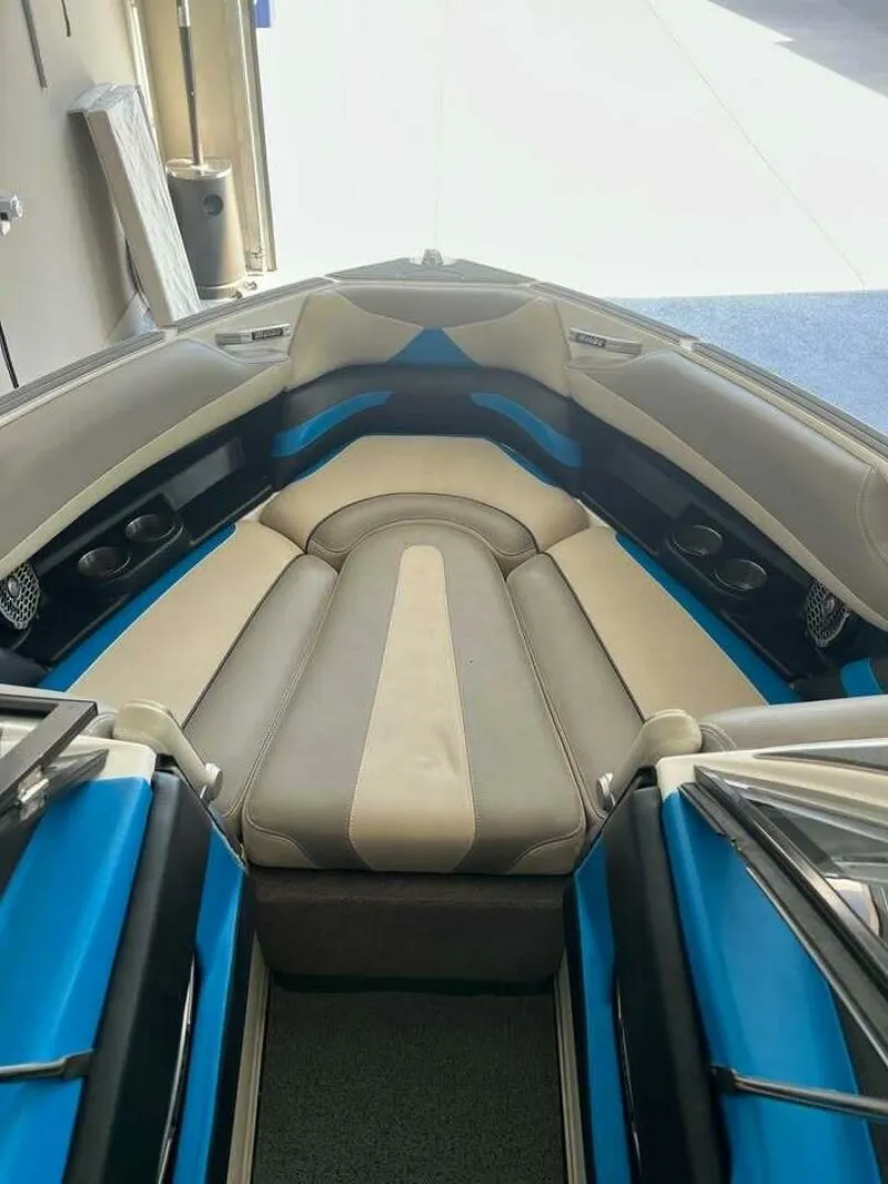 Slide: The Image of Malibu Wakesetter 23LSV 2015 - 5391039