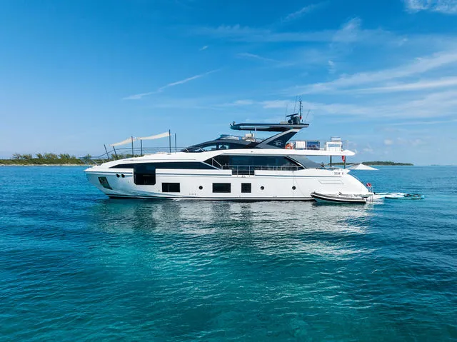 Slide: The Image of Azimut Fly 68 2023 - 44