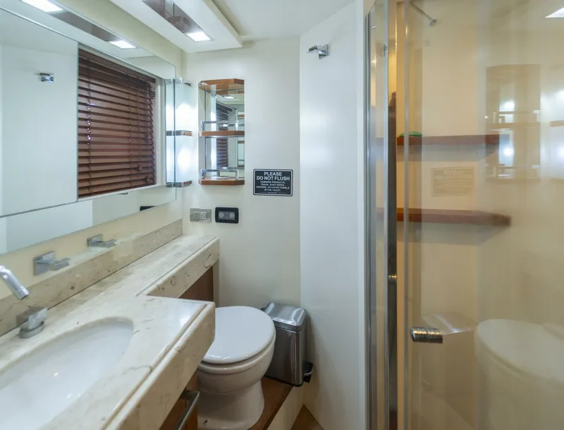 Slide: The Image of Azimut 75 2008 - 5475243