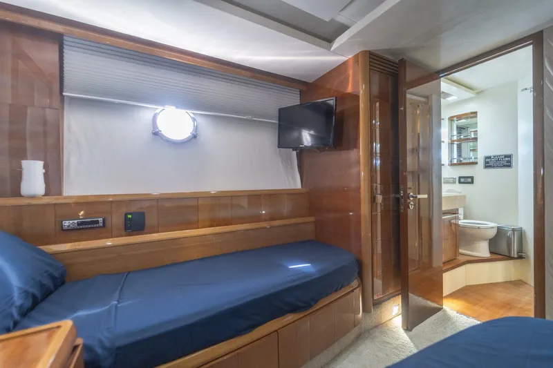 Slide: The Image of Azimut 75 2008 - 5475298