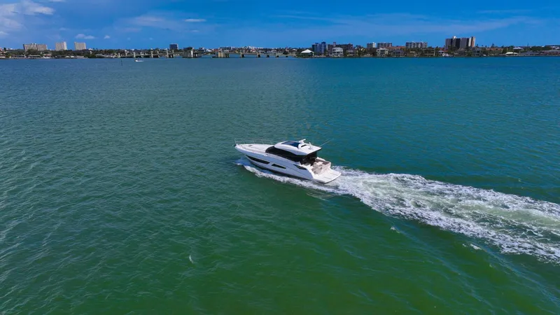 Slide: The Image of Sea Ray 47 2016 - 5391337