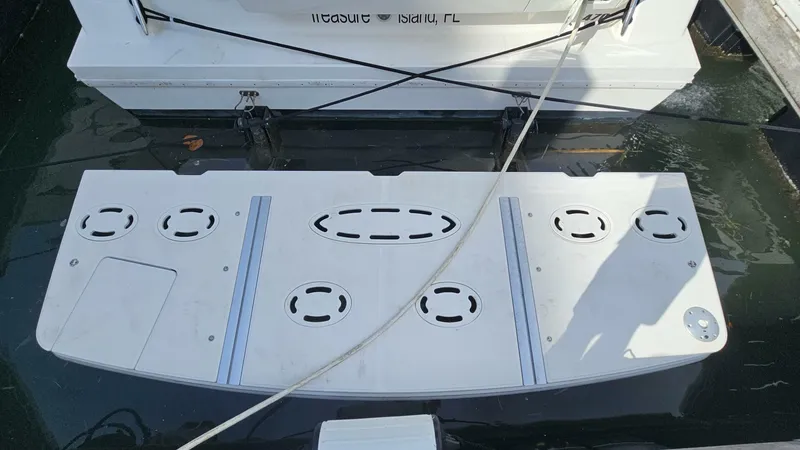 Slide: The Image of Sea Ray 47 2016 - 5391322