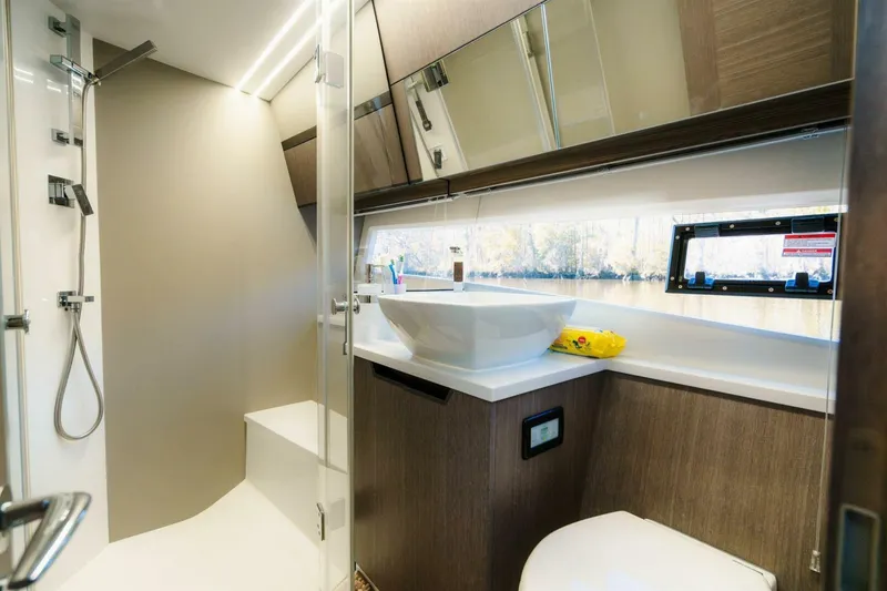 Slide: The Image of Galeon 425 HTS 2023 - 5391597